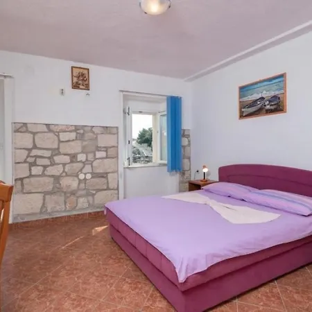 Holiday Viki1 - Next To Sea